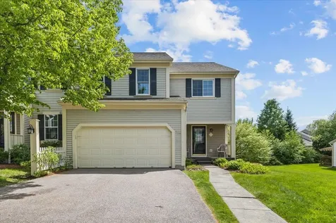 11 Cardinal Lane Essex VT 05452
