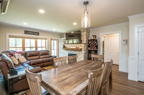 235 Skimobile Road Conway NH 03860