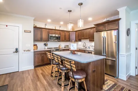 235 Skimobile Road Conway NH 03860