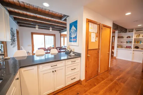 22b Suntec Loop Dover VT 05356