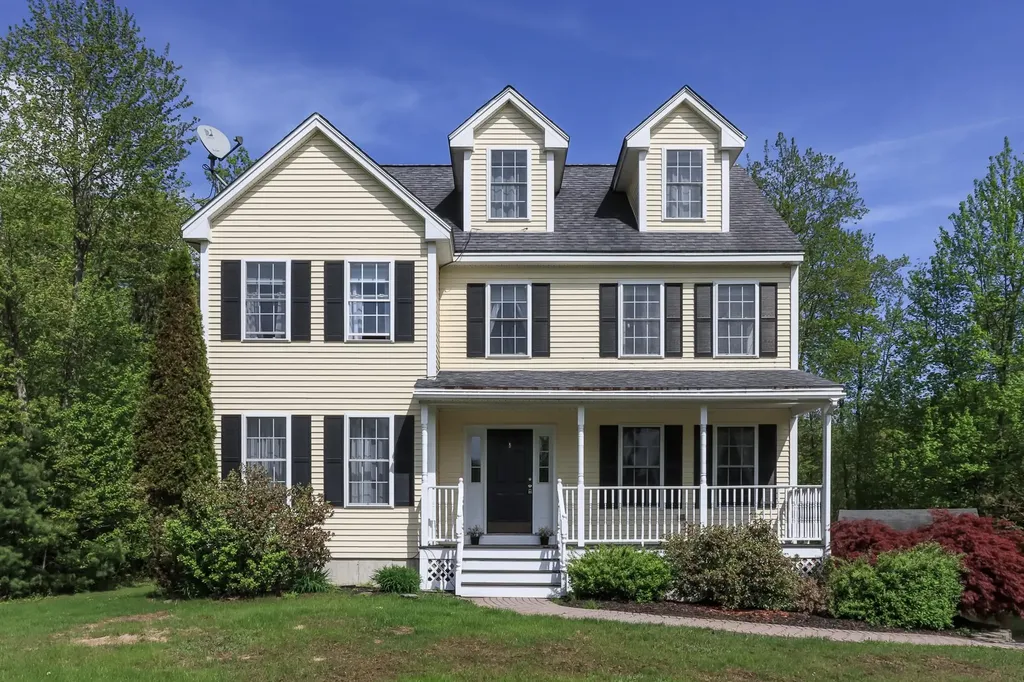 10 Fiddlehead Lane Rochester NH 03867