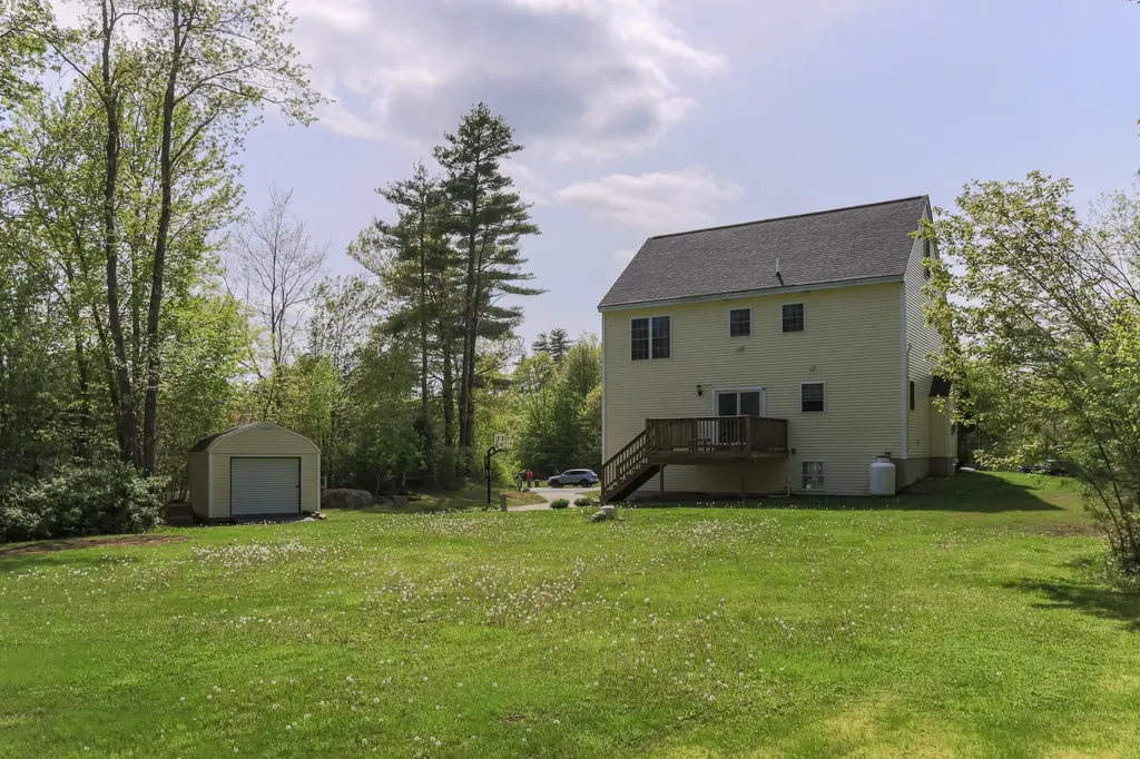 10 Fiddlehead Lane Rochester NH 03867