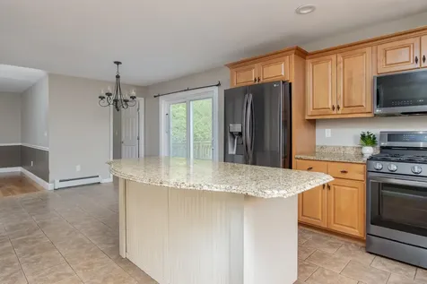 10 Fiddlehead Lane Rochester NH 03867