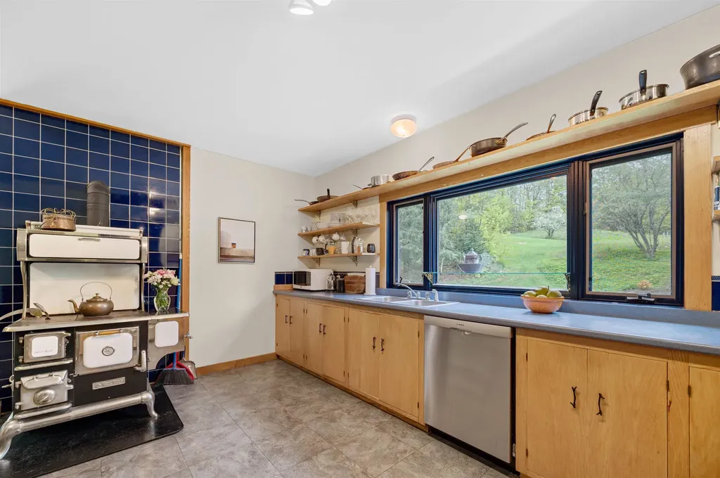 111 Upper Depot Road Marshfield VT 05658
