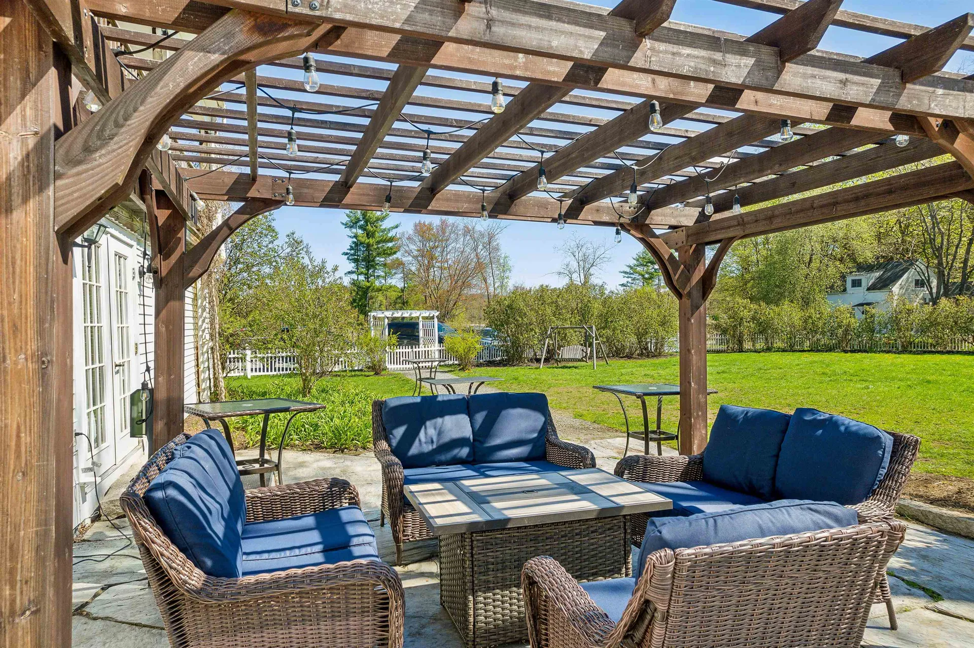 9 Main Street Lyme NH 03768