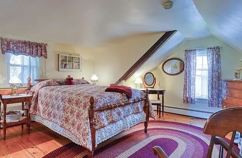 401 North Street Chester VT 05143