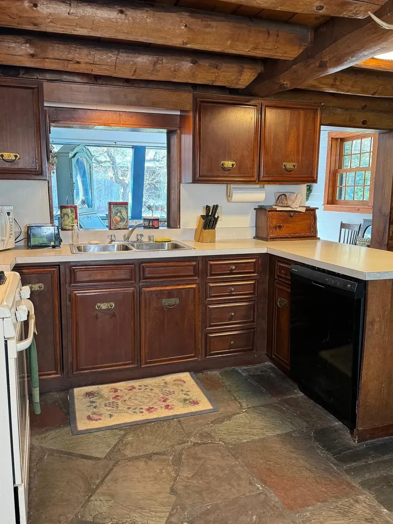 187 Hardwood Mountain Road Marshfield VT 05658