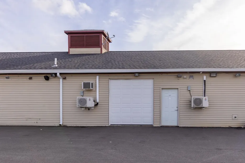 11 Tracy Lane Hudson NH 03051