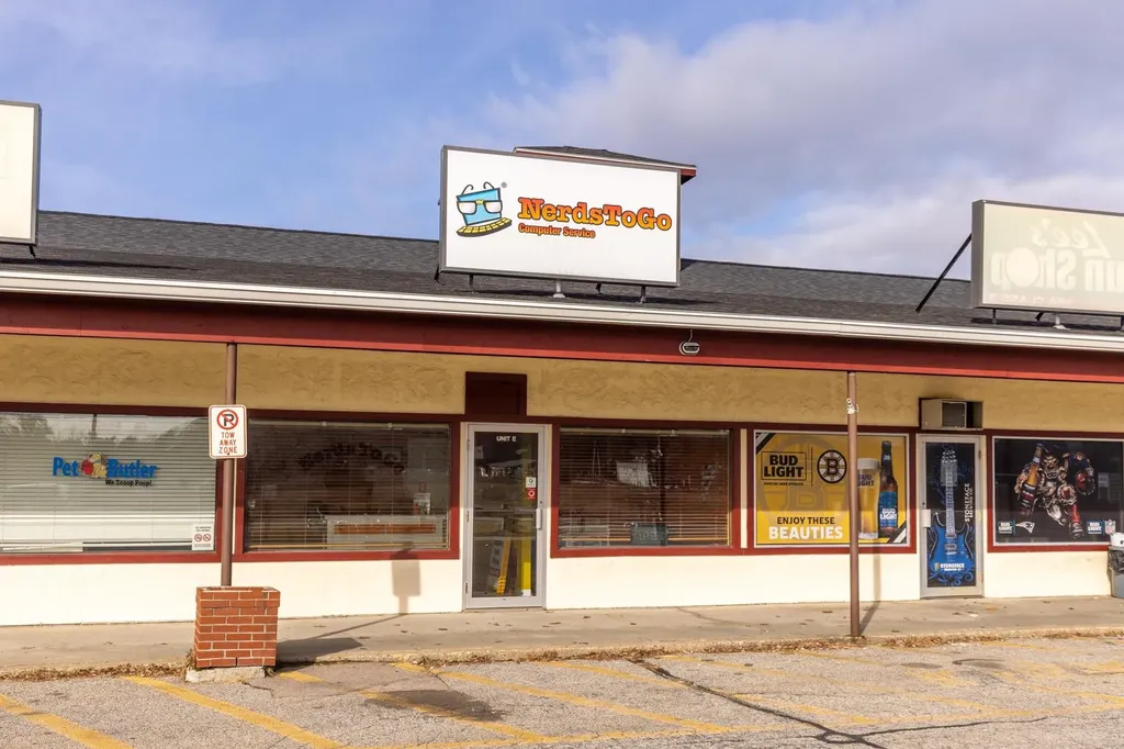 11 Tracy Lane Hudson NH 03051