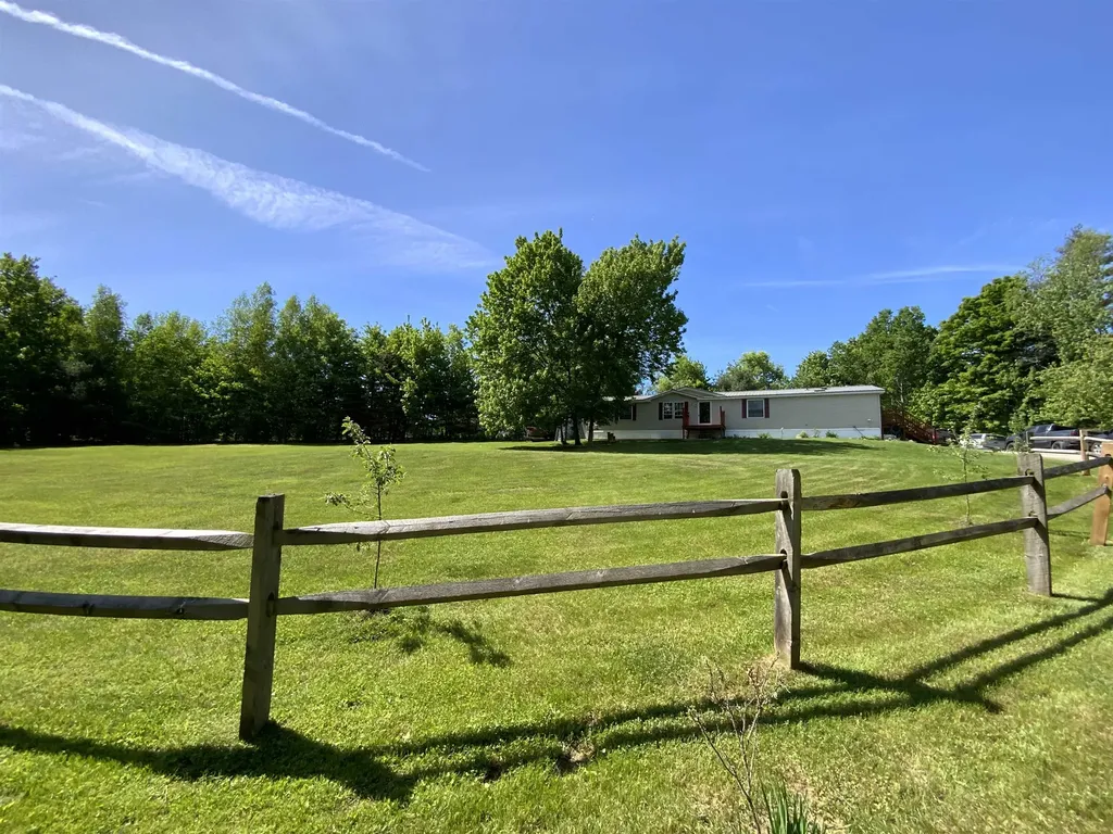 840 Brushwood Road Haverhill NH 03774