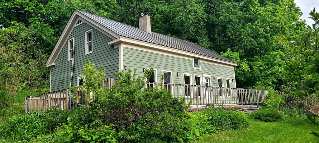 1907 Mountain Road Addison VT 05491