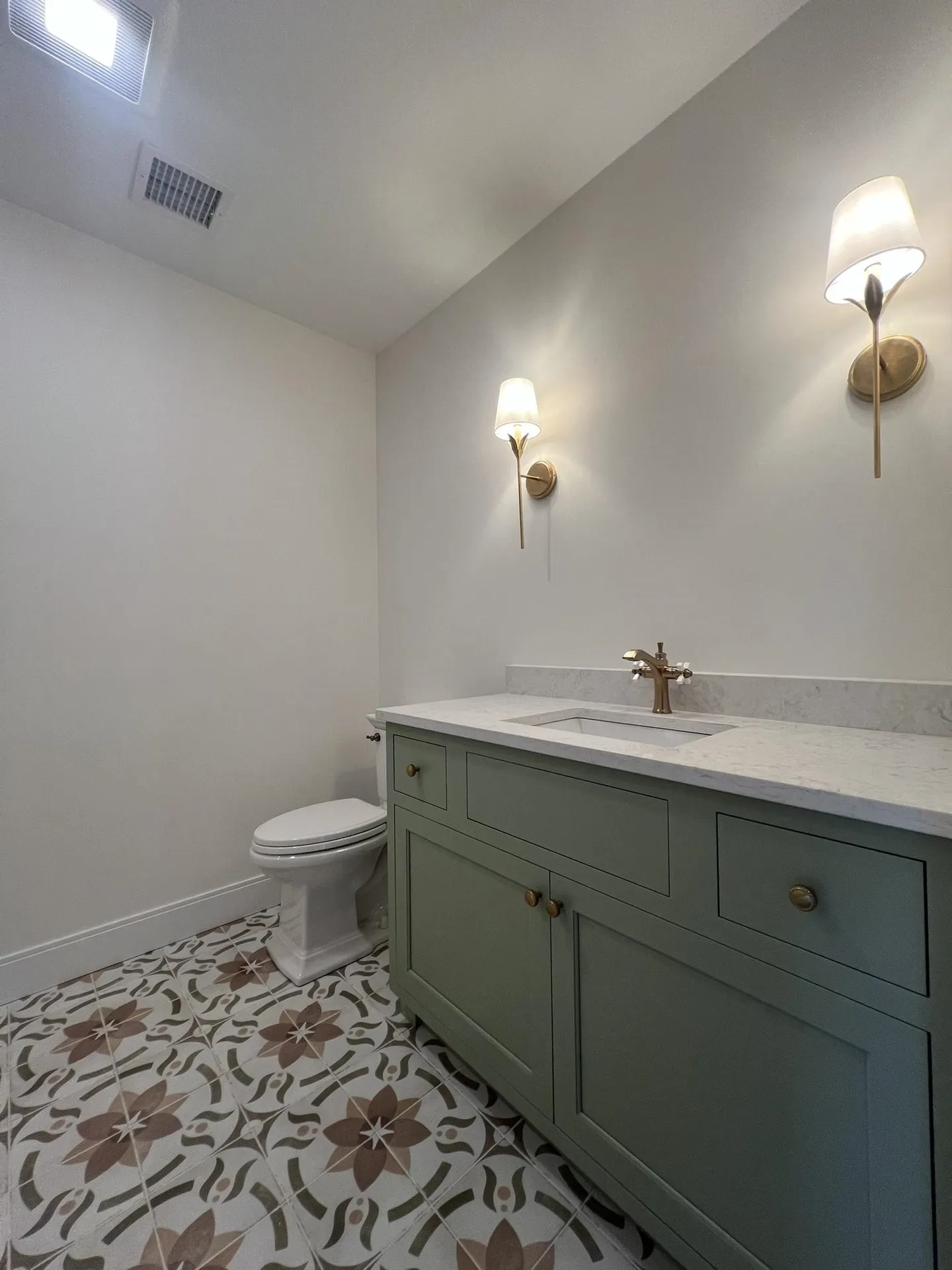 251 Sage Lane Portsmouth NH 03801