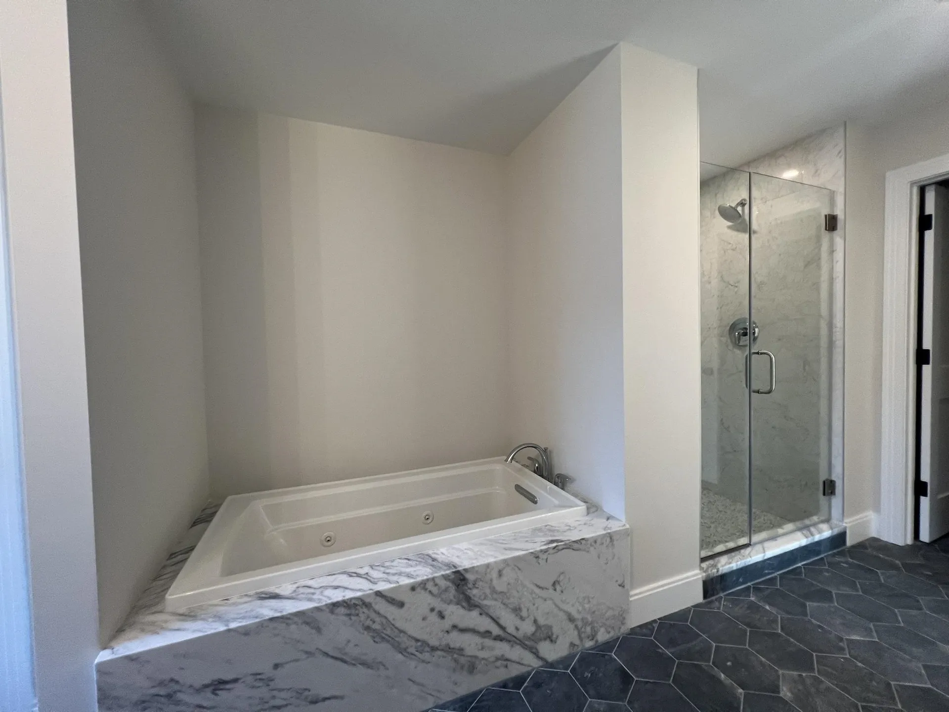 195 Sage Lane Portsmouth NH 03801