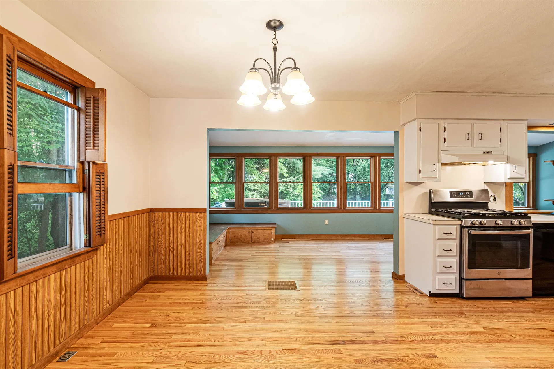 164 Woodbury Road Burlington VT 05408