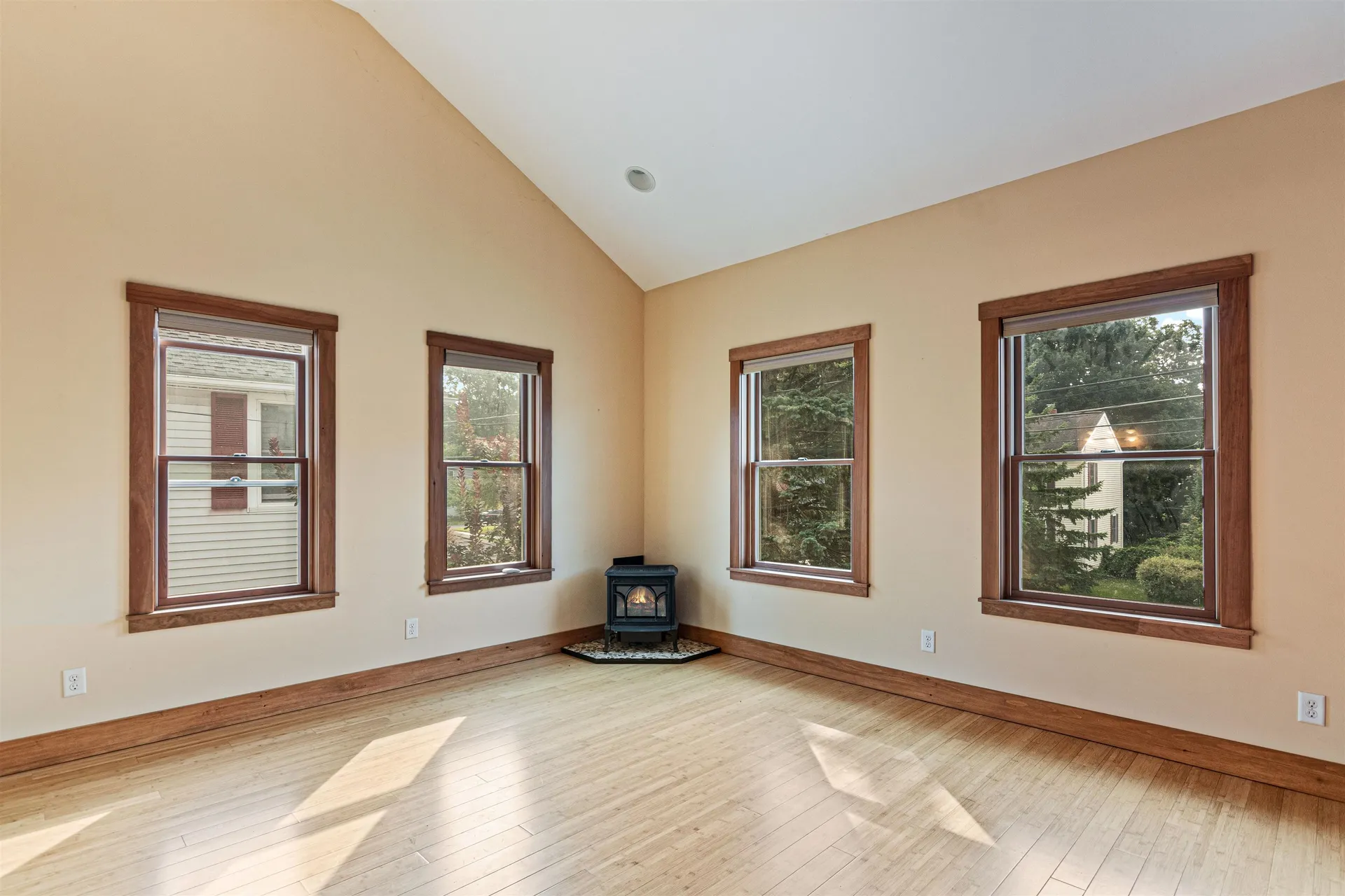 164 Woodbury Road Burlington VT 05408