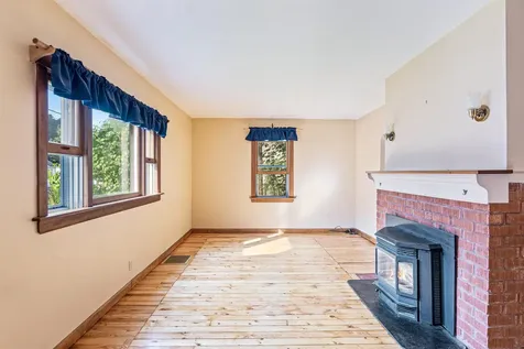 164 Woodbury Road Burlington VT 05408