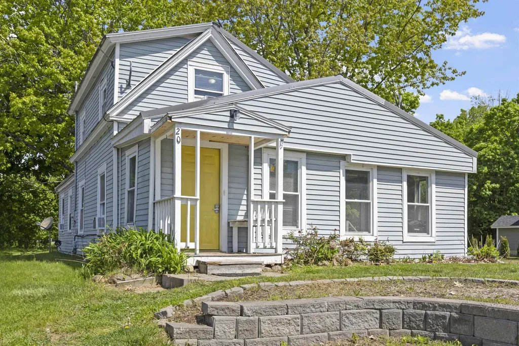 20 Massachusetts Avenue Laconia NH 03246