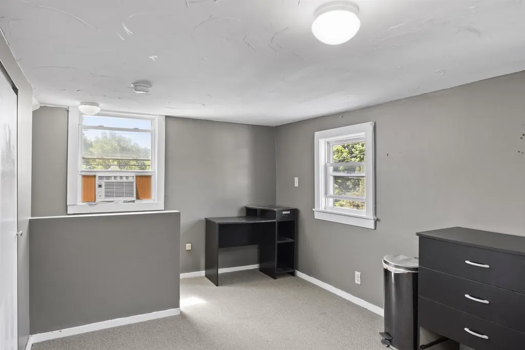 20 Massachusetts Avenue Laconia NH 03246