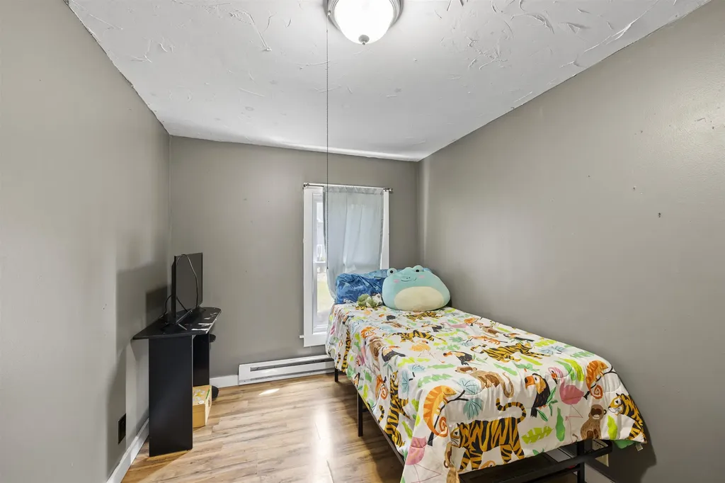 20 Massachusetts Avenue Laconia NH 03246