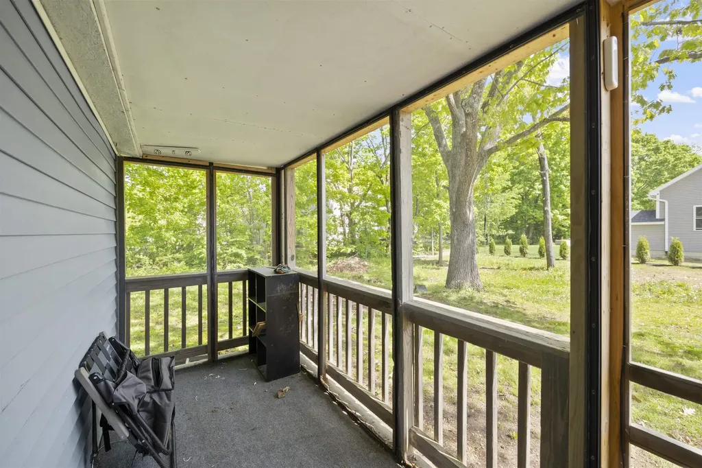 20 Massachusetts Avenue Laconia NH 03246