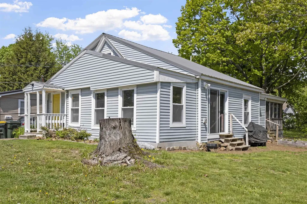 20 Massachusetts Avenue Laconia NH 03246