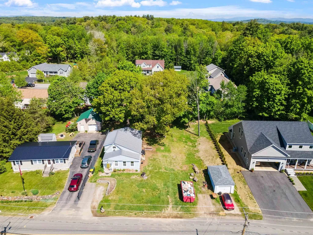 20 Massachusetts Avenue Laconia NH 03246