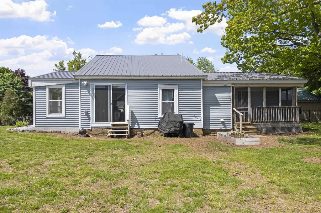 20 Massachusetts Avenue Laconia NH 03246