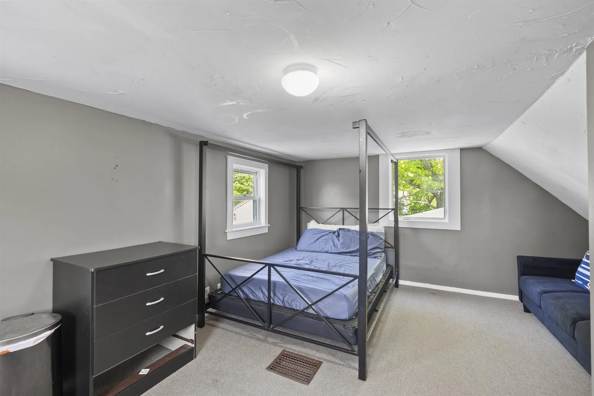 20 Massachusetts Avenue Laconia NH 03246