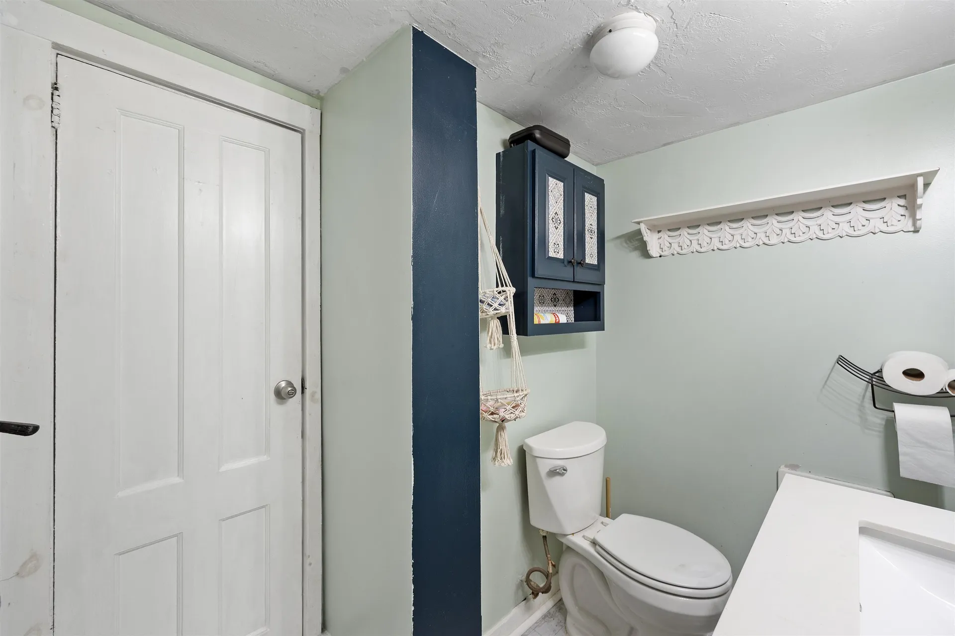 20 Massachusetts Avenue Laconia NH 03246