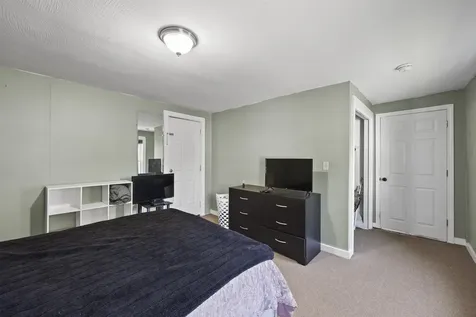 20 Massachusetts Avenue Laconia NH 03246