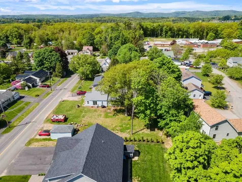 20 Massachusetts Avenue Laconia NH 03246