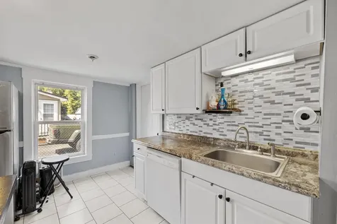 20 Massachusetts Avenue Laconia NH 03246