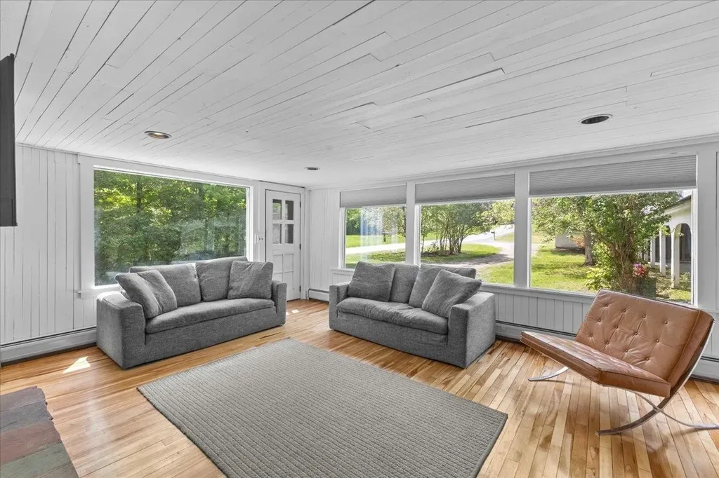 44 Stagecoach Road Morristown VT 05661