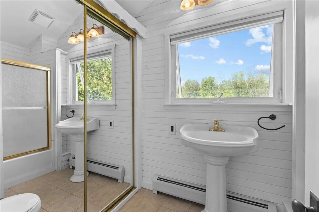 44 Stagecoach Road Morristown VT 05661