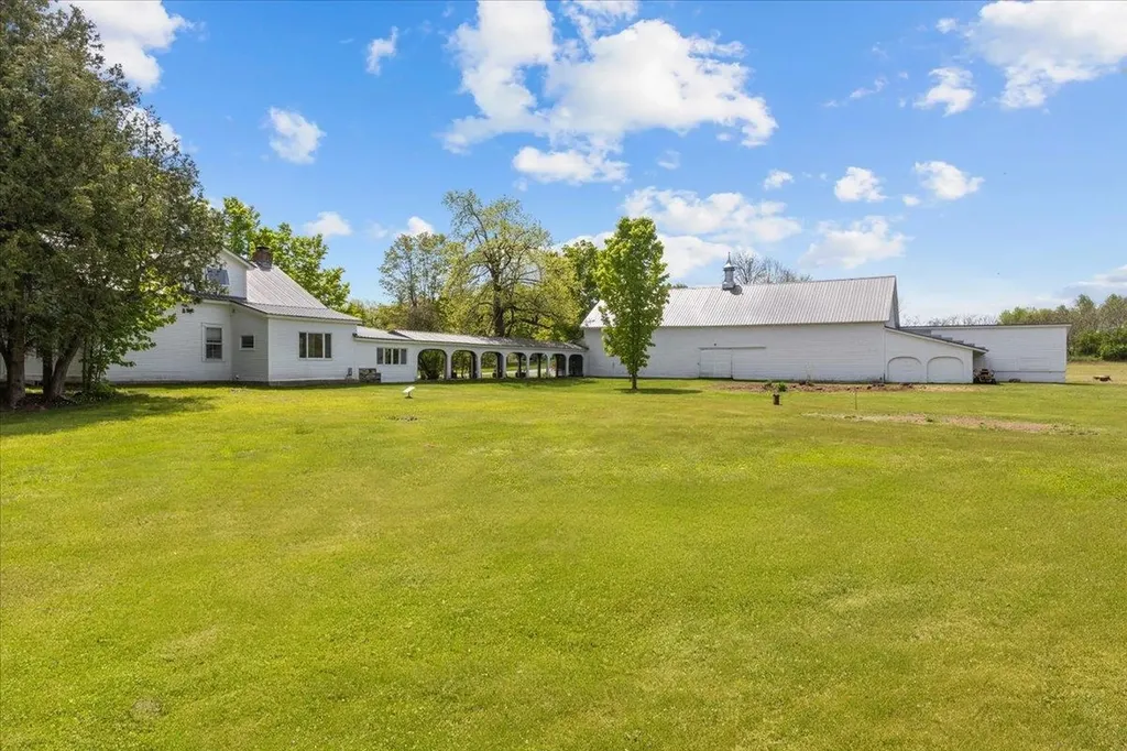 44 Stagecoach Road Morristown VT 05661