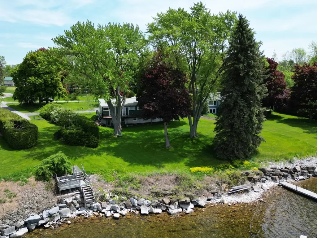 315 Champlain Drive Shelburne VT 05482