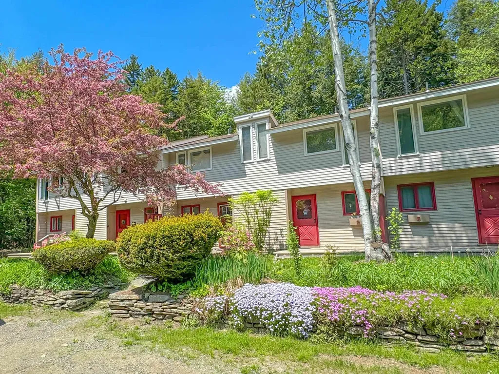 2i Waldwinkle Road Dover VT 05356