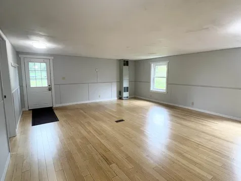 29 Clifford Field Road Sheffield VT 05866