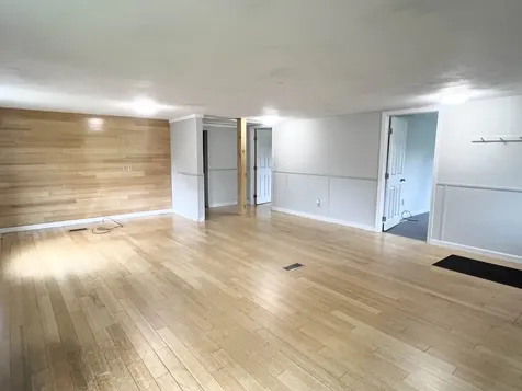 29 Clifford Field Road Sheffield VT 05866