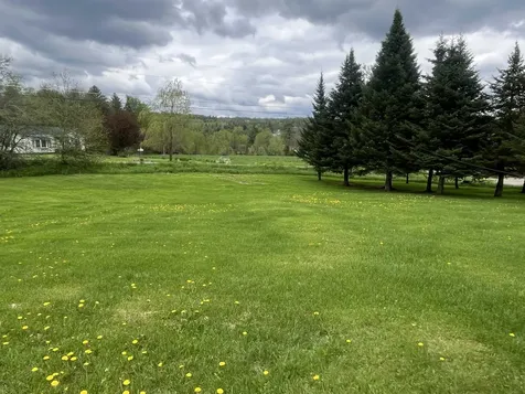 29 Clifford Field Road Sheffield VT 05866