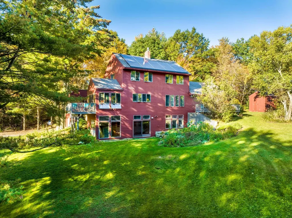 260 Tower Road Pownal VT 05261