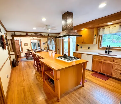 2401 North Hill Road Andover VT 05143