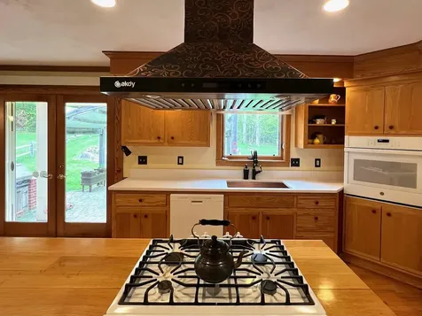 2401 North Hill Road Andover VT 05143