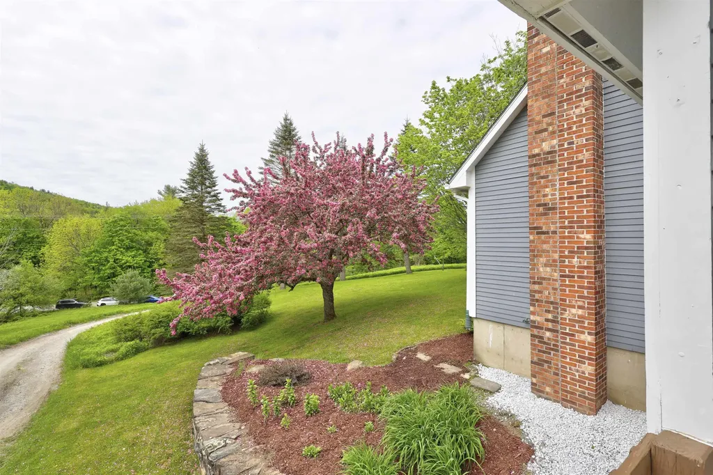 59 Nashville Road Jericho VT 05465