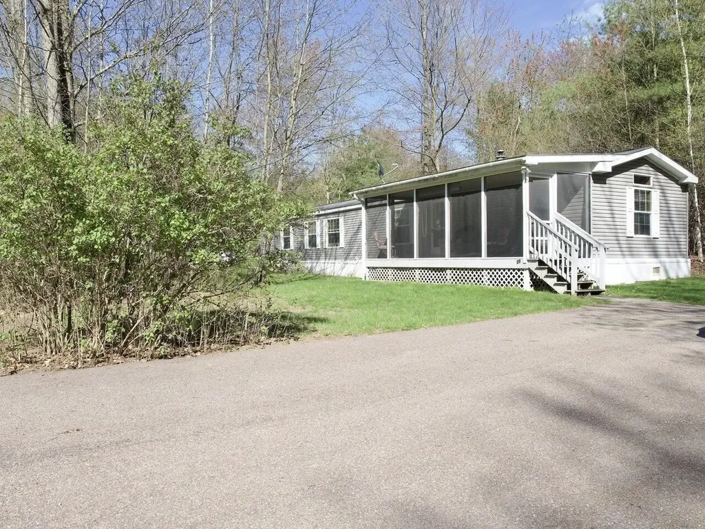 21 Brighton Lane Colchester VT 05446