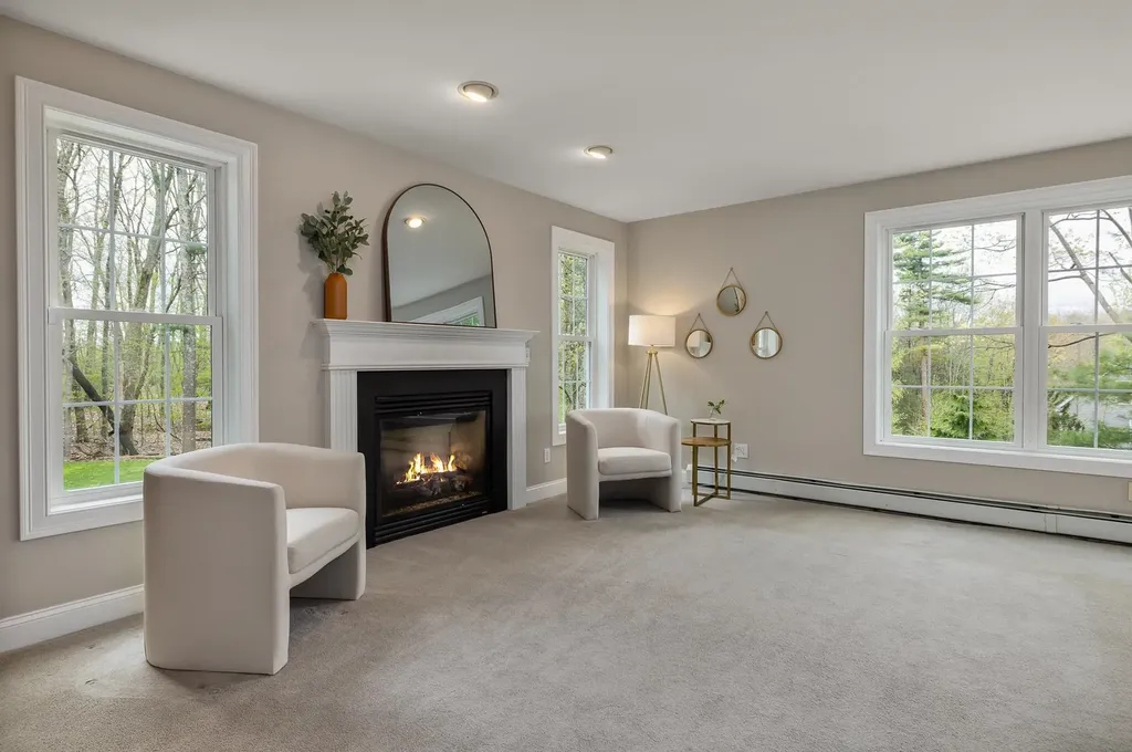 11 Chelsea Way Stratham NH 03885