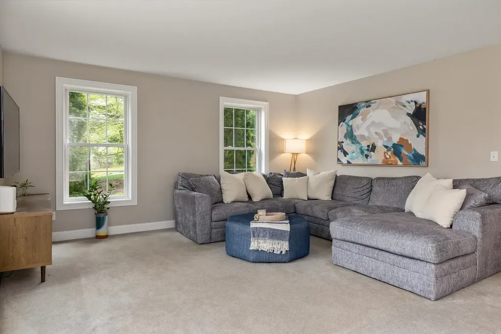 11 Chelsea Way Stratham NH 03885