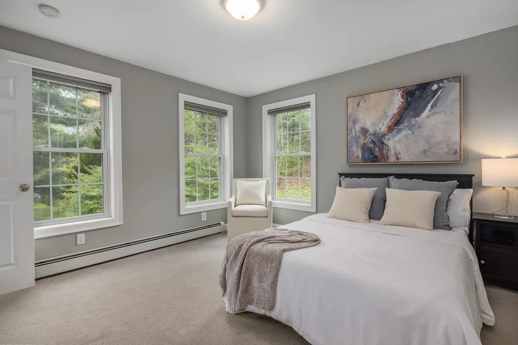 11 Chelsea Way Stratham NH 03885