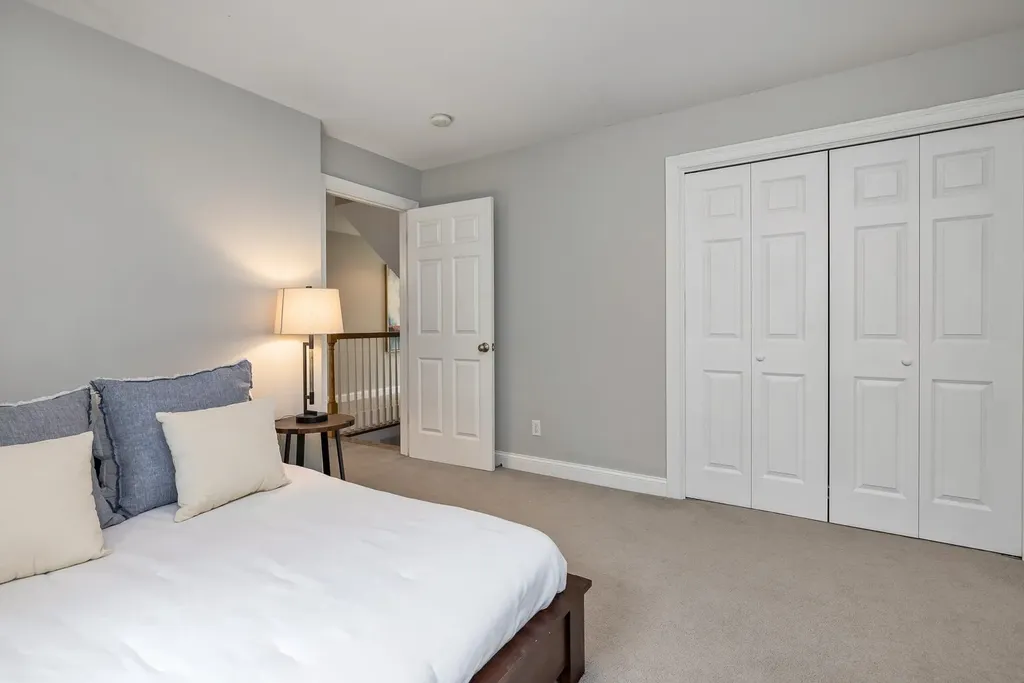 11 Chelsea Way Stratham NH 03885