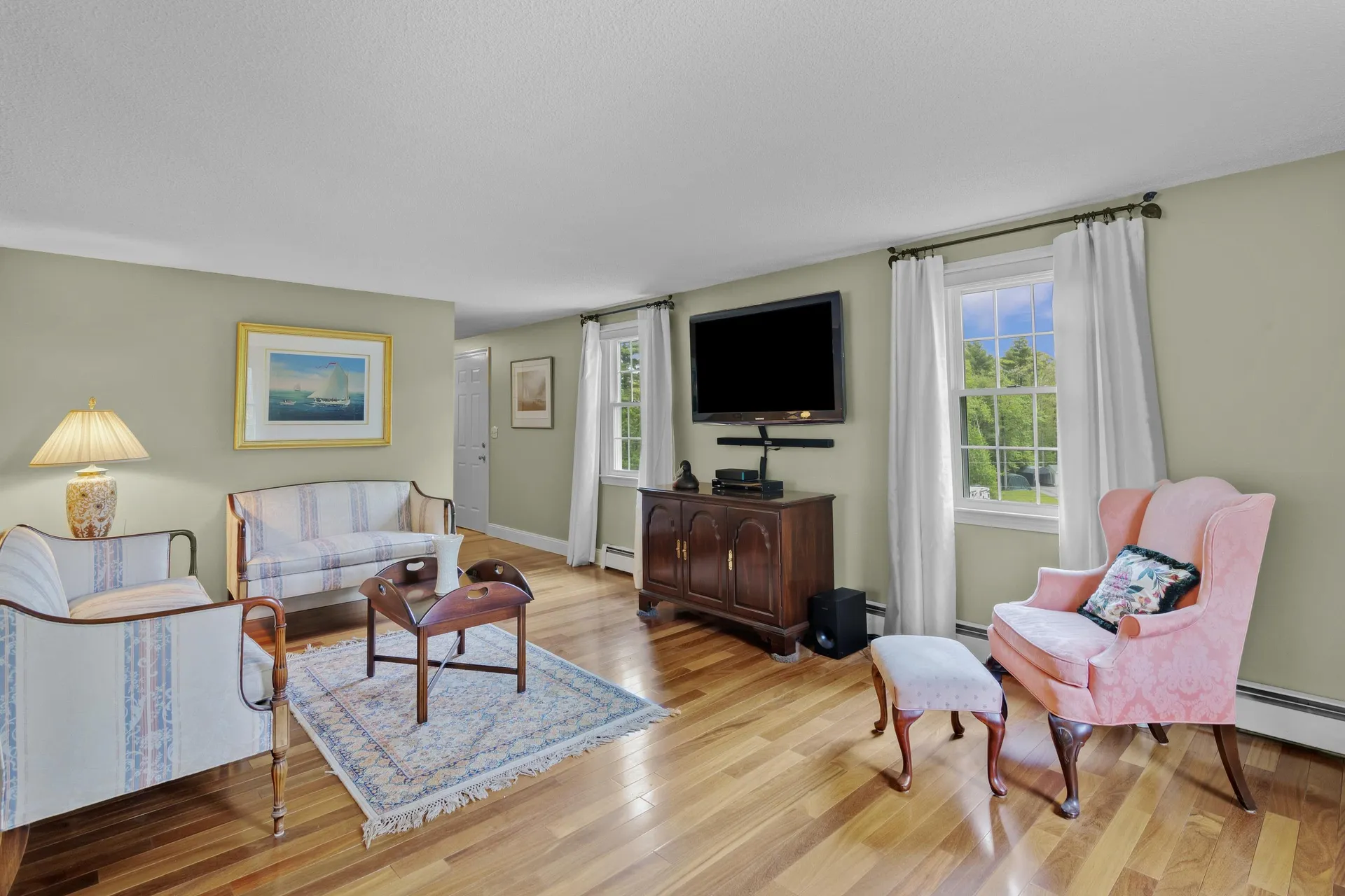 22 Beechwood Road Hudson NH 03051